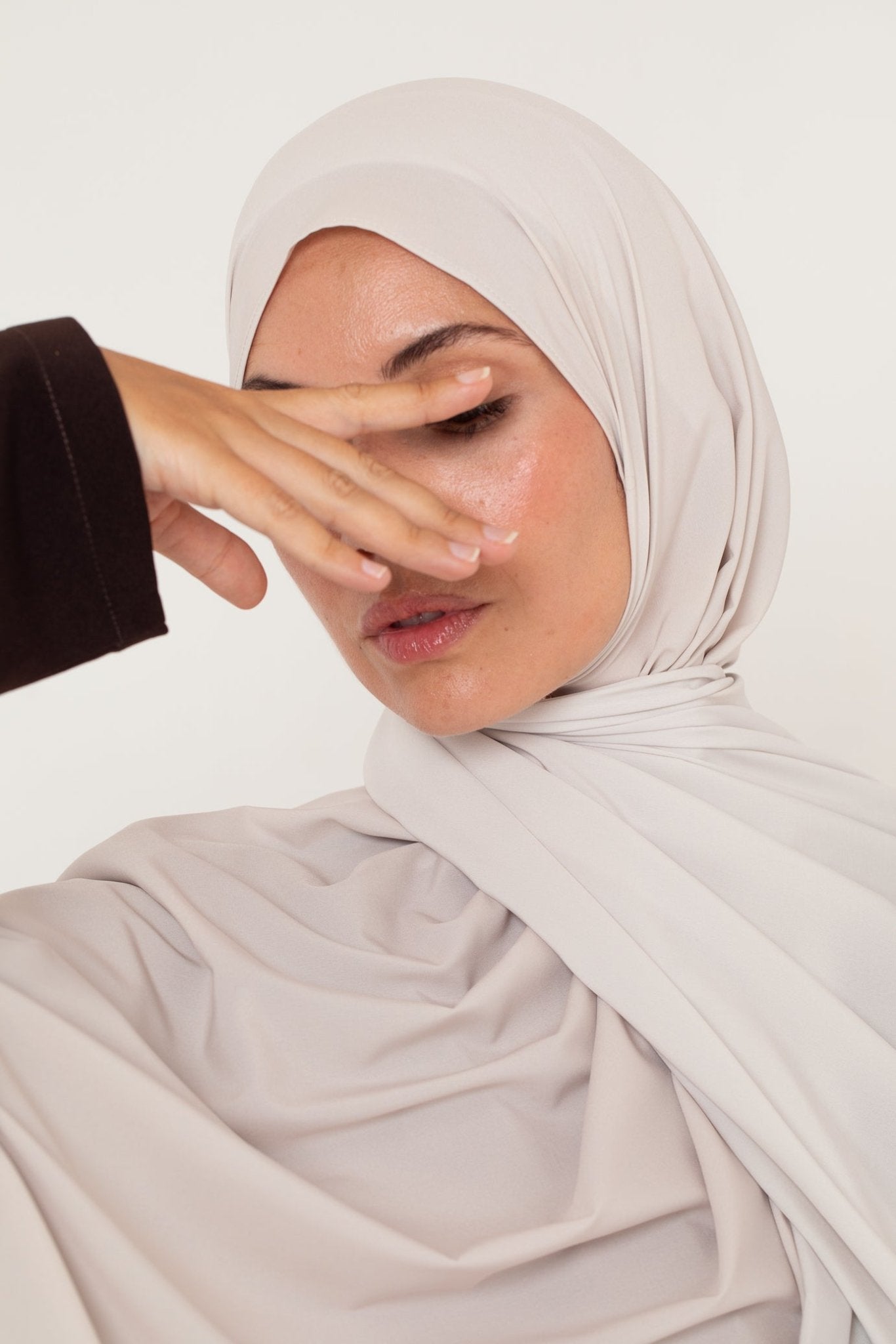 Hijab Dégradé Nuage Écru - Douceur Lumineuse & Élégance Discrète - Mimi Kiseki